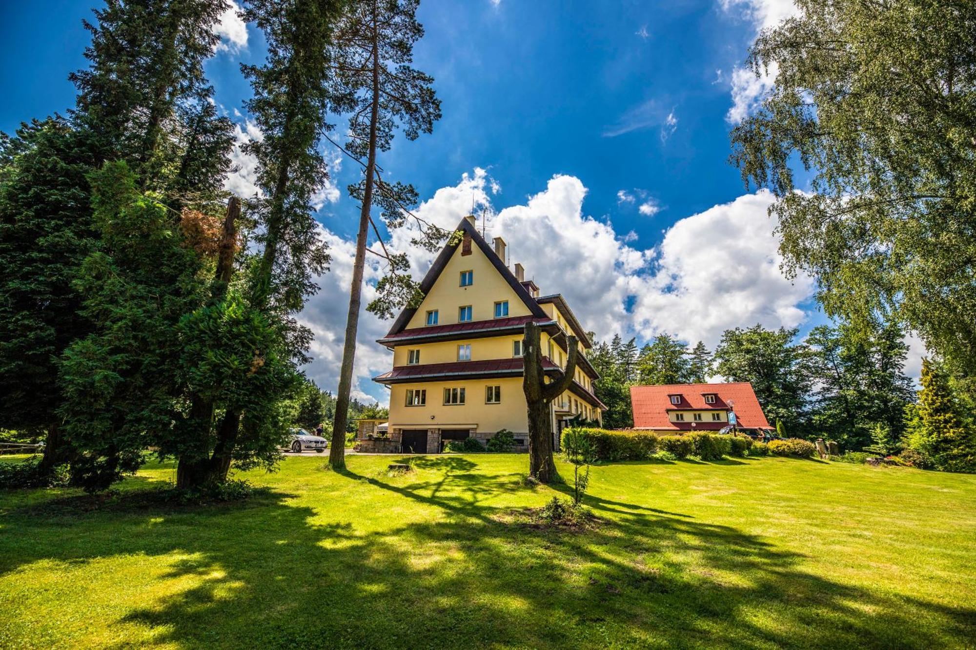 Parkhotel Skalni Mesto Jicin Luaran gambar