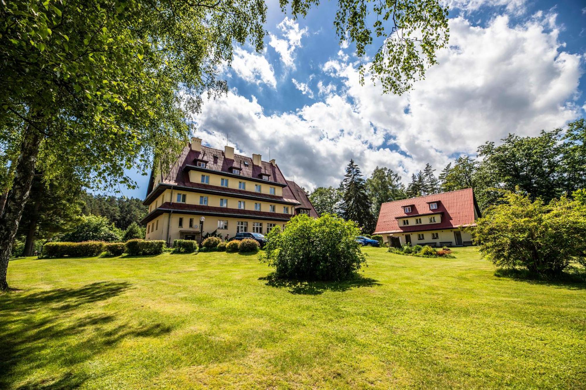Parkhotel Skalni Mesto Jicin Luaran gambar